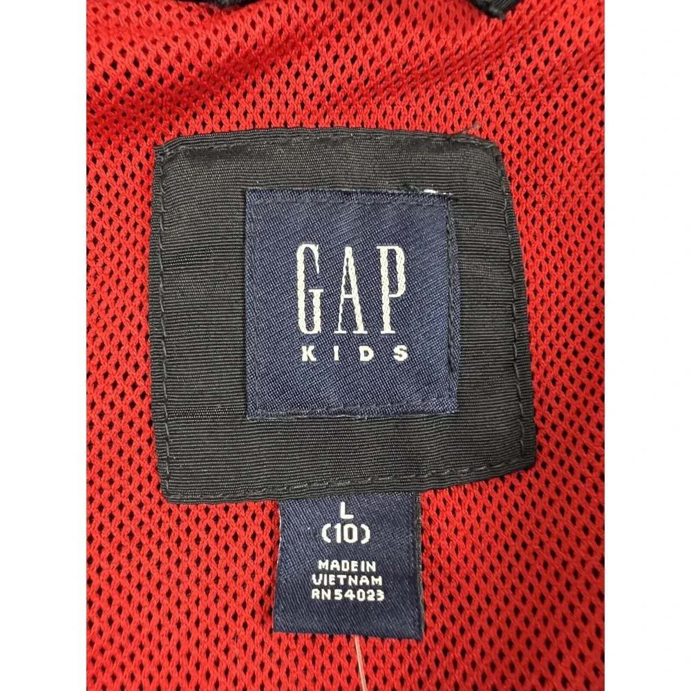 GAP lightweight windbreaker